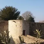 Bed & Breakfast D'hote Du Chateau Dourdan