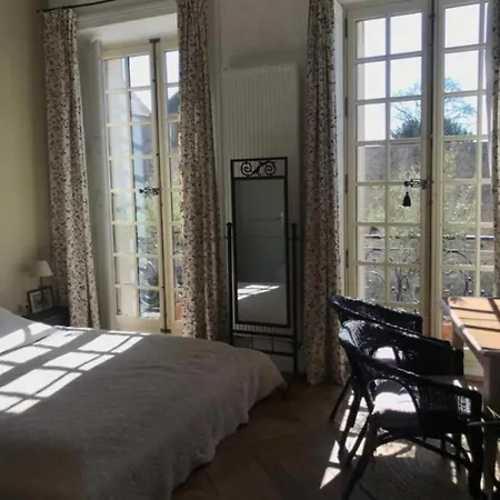 D'hote Du Chateau Bed & Breakfast