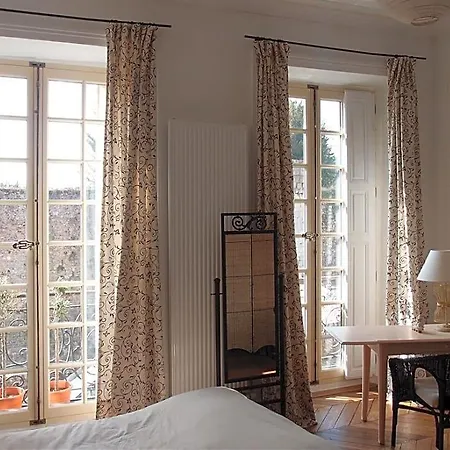 D'hote Du Chateau Bed & Breakfast 3*